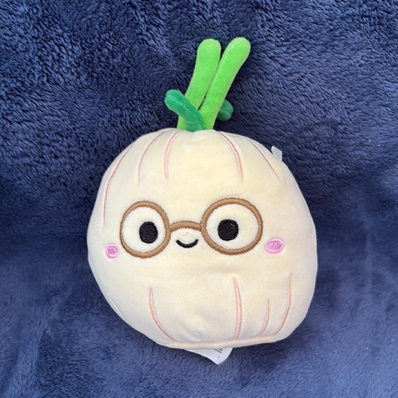 Squishmallows Other - Isolde the onion 5” Squishmallow